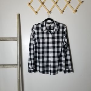 JACLYN SMITH GINGHAM PRINT BLACK AND WHITE BUTTON DOWN SHIRT SIZE LARGE